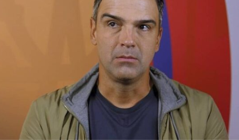 'இது ஒரு கொசு ஹெலிபேட்': Tadeu Schmidt முடி மாற்று அறுவை சிகிச்சை மற்றும் ஆச்சரியமான முடிவு அனா மரியா பிராகா ஒப்புக்கொண்டார்; முன்னும் பின்னும் பார்க்க.