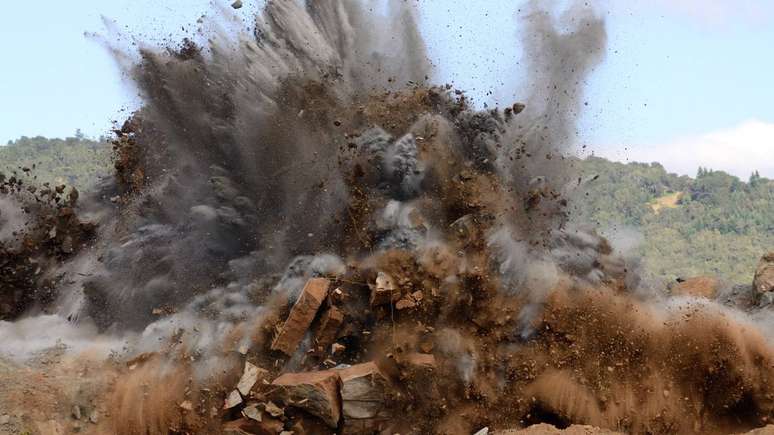 O uso de&nbsp;bombas termob&aacute;ricas &eacute; alvo de debates em f&oacute;runs internacionais em direito humanit&aacute;rio