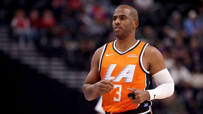 Chris Paul em jogo da NBA