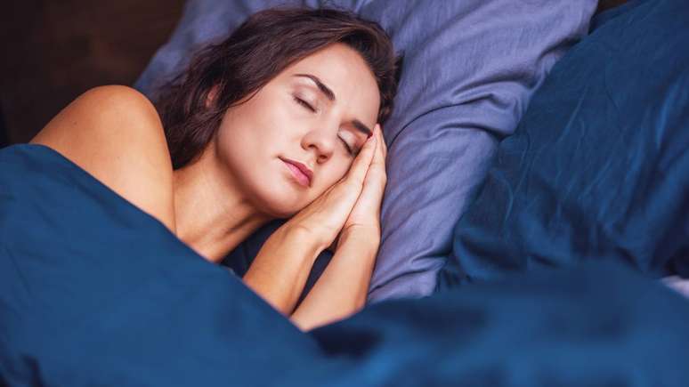 O sono de boa qualidade também integra o conjunto de fatores que garantem um envelhecimento mais saudável – depositphotos.com / GeorgeRudy