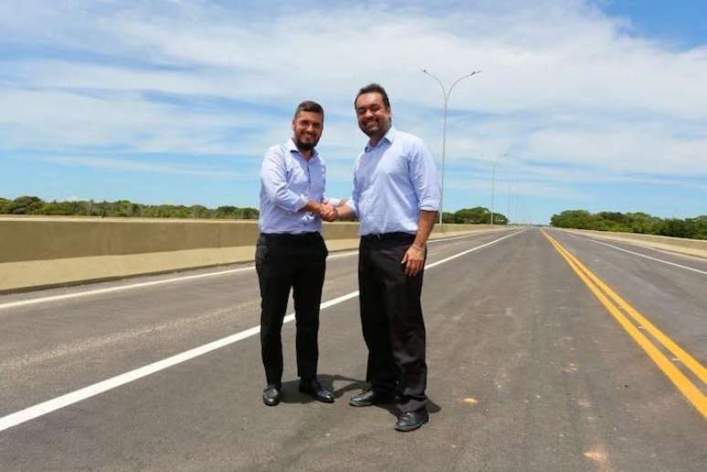 O presidente da Alerj, deputado Rodrigo Bacellar (União), e o governador do Rio, Cláudio Castro (PL)