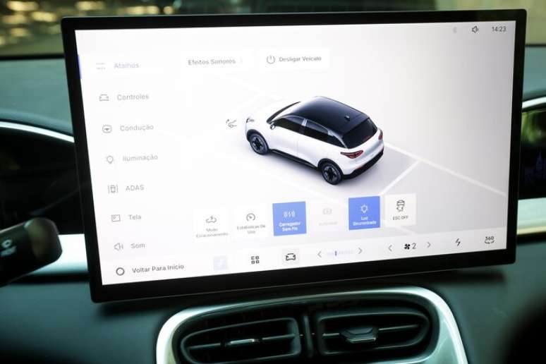 FR12 SAO PAULO - SP - 11/11/2025 - JORNAL DO CARRO - GEELY EX2 MAX - Foto do carro Geely EX2 Max.. FOTO: Felipe Rau/Estadão