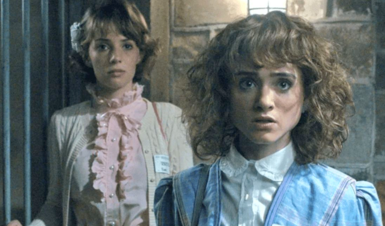 'ஸ்ட்ரேஞ்சர் திங்ஸ்' நெட்ஃபிக்ஸ் இல் ஸ்பின்-ஆஃப் பெறுமா? நான்சி மற்றும் ராபினின் வெளியிடப்படாத கதை வெளிப்படுத்தப்பட்டது மற்றும் படைப்பாளிகள் ஸ்ட்ரீமிங் சாத்தியம் பற்றி திறக்கிறார்கள்.