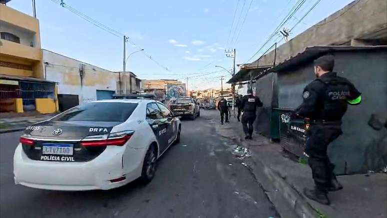 A corporação reforça que crimes patrimoniais ligados ao CV são parte central do financiamento do tráfico