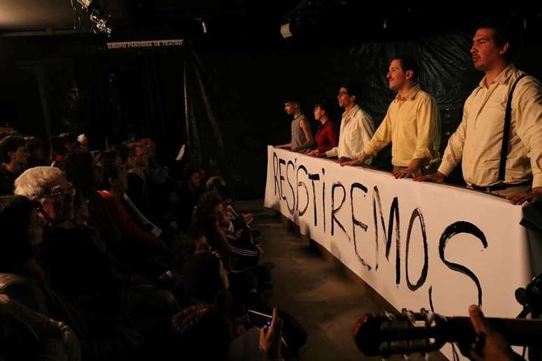 Grupo de Teatro Pandora, de Perus, zona noroeste de São Paulo, conta histórias de um bairro histórico na capital paulista.