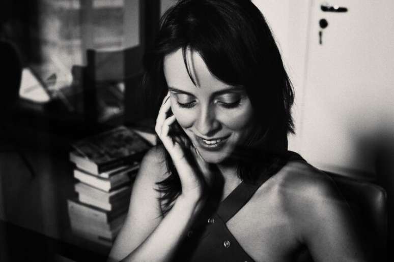 Aline Bei narra opini&otilde;es liter&aacute;rias em 'Cartas a uma Escritora'.