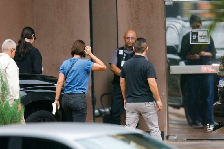 Michelle Bolsonaro e a filha na Superintend&ecirc;ncia da PF