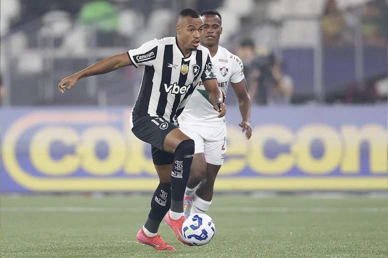 Marlon Freitas é um dos líderes do Botafogo –