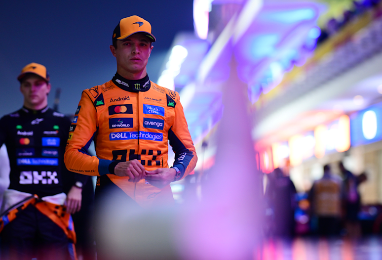 Lando Norris e Oscar Piastri: sem acordo por posição na reta final