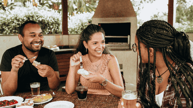 Excessos nas festas de fim de ano: 5 dicas para não exagerar