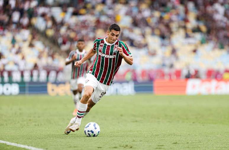 Serna vive bom momento pelo Fluminense –