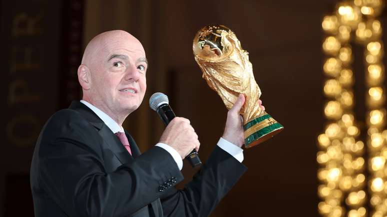 Sorteio da Copa do Mundo agita o dia dos fãs