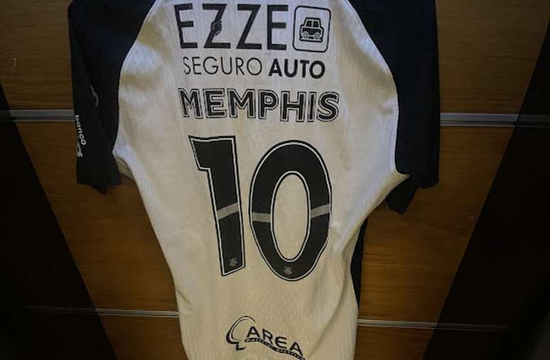 Corinthians tenta ampliar acordo com outros patrocinadores –