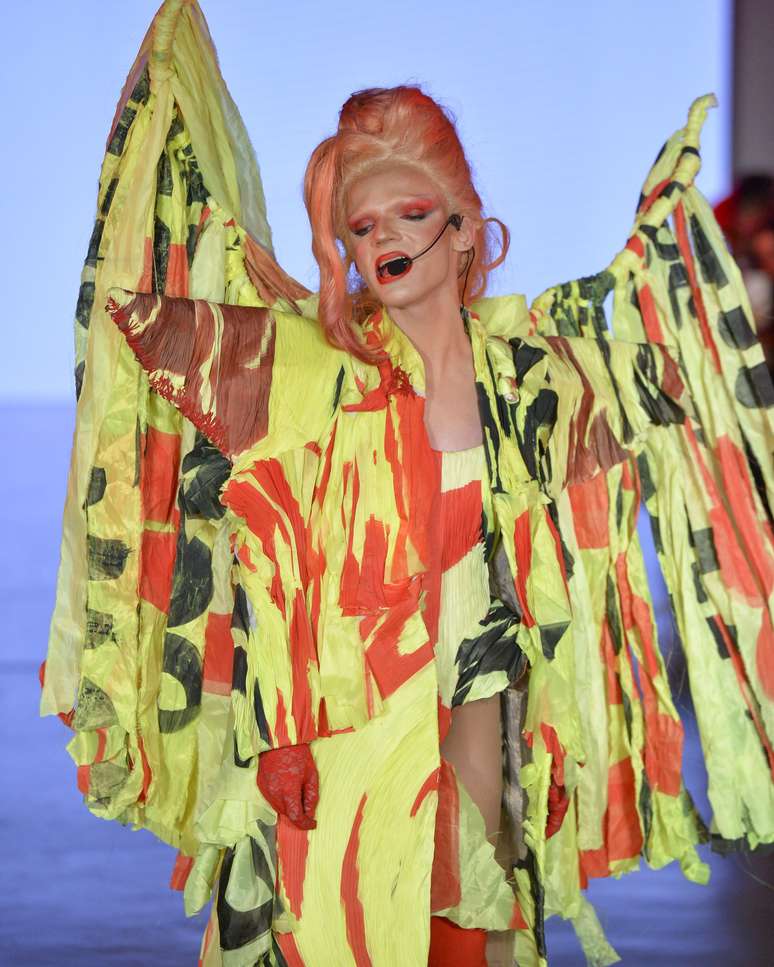 Desfile de Lucas Caslu 