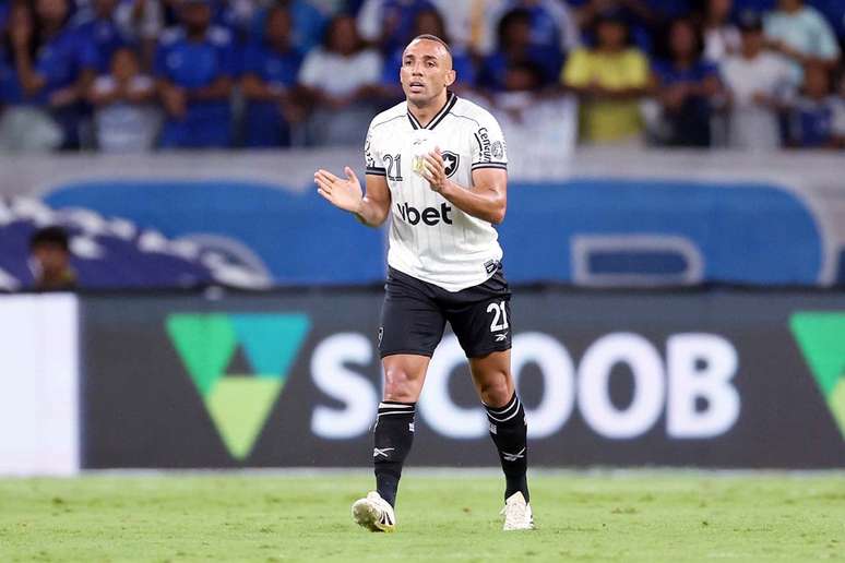 Marçal teve papel decisivo no empate com o Cruzeiro –