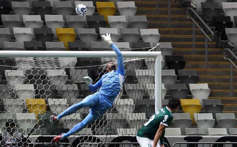 Carlos Miguel teve grande atuação contra o Atlético, na última rodada –