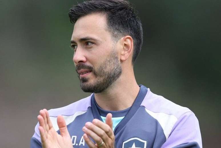 Davide Ancelotti tenta levar o Botafogo para fase de grupos da Libertadores –