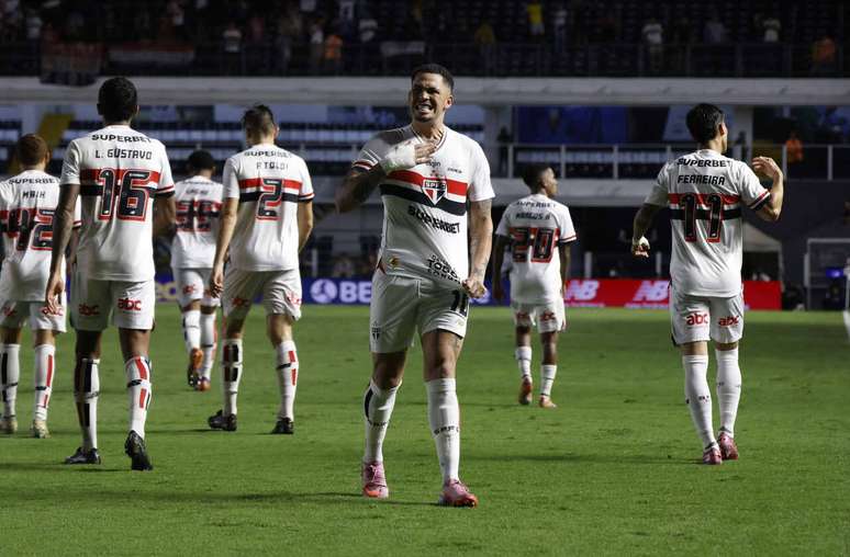 São Paulo precisa de mais um ponto para garantir oitava colocação –