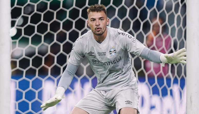 Grando will start for Grêmio against Sport —