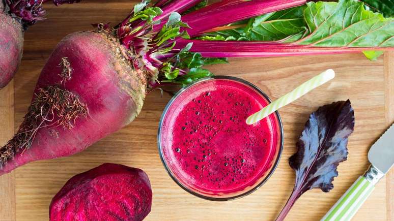 Com preparo simples, o suco pode contribuir para mais energia e para o bom funcionamento do organismo – depositphotos.com / MadeleineSteinbach