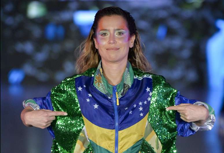 Mel Lisboa no desfile da Trama Afetiva 