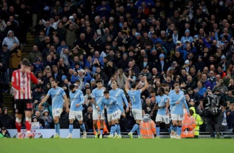 Rúben Dias abriu o marcador em um belo chute de fora da área –