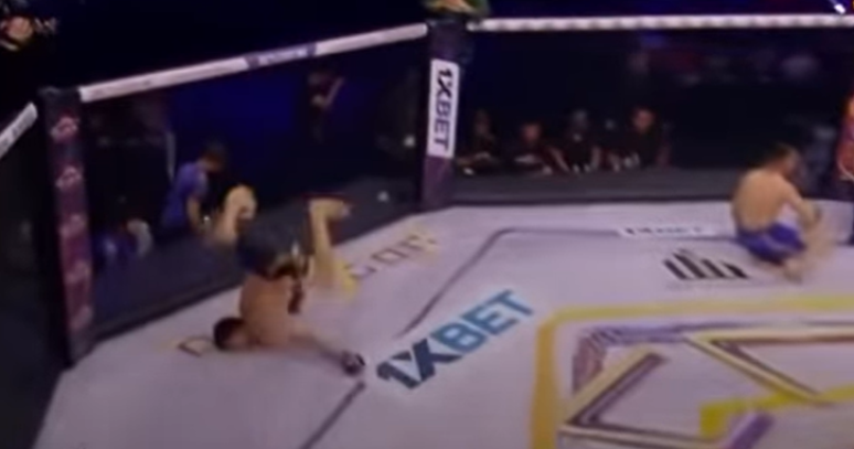 Nas redes sociais, o lutador tem compartilhado registros do momento que viralizou enquanto também se diverte com a cena