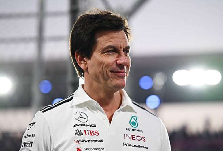 Toto Wolf se desculpa com Reb Bull após incidente nos boxes