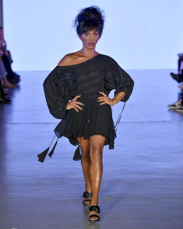 Maxi Weber no desifle de Sillas Filgueira Brand 