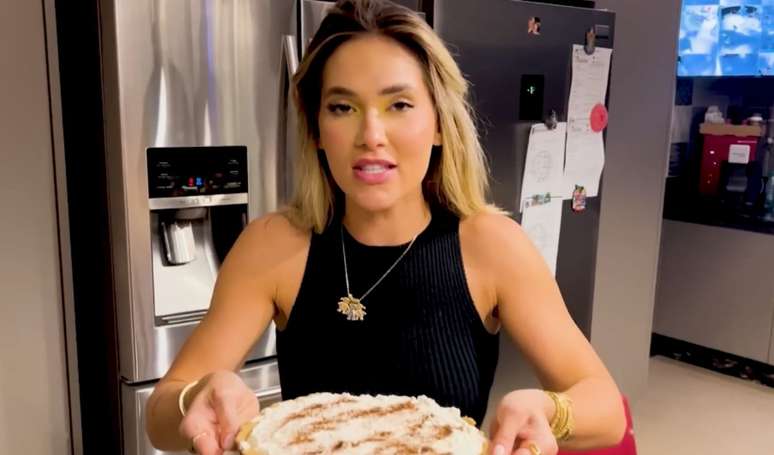 Torta gelada com banana, canela e doce de leite: receita de Virgínia Fonseca é ideal para um almoço em família e vai te fazer sair da dieta.