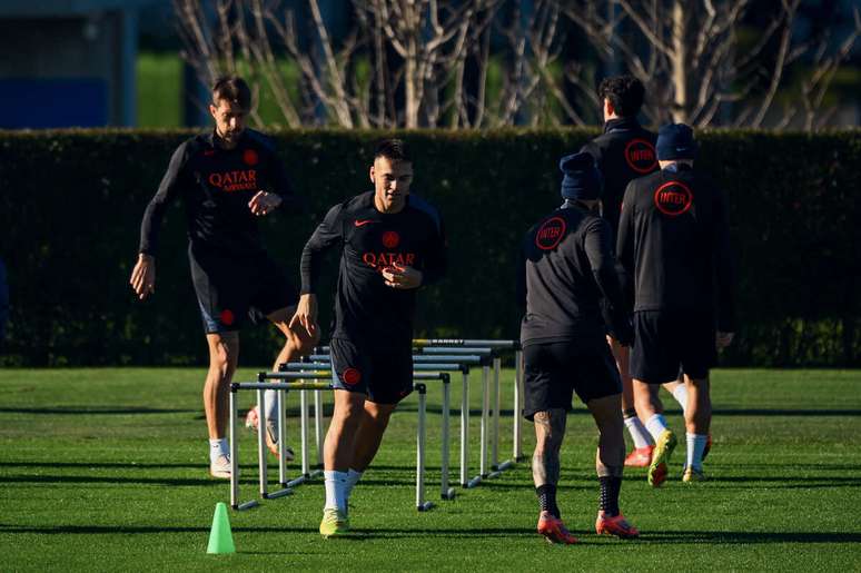 Jogadores da Inter de Milão durante treinamento para o jogo contra o Liverpool –