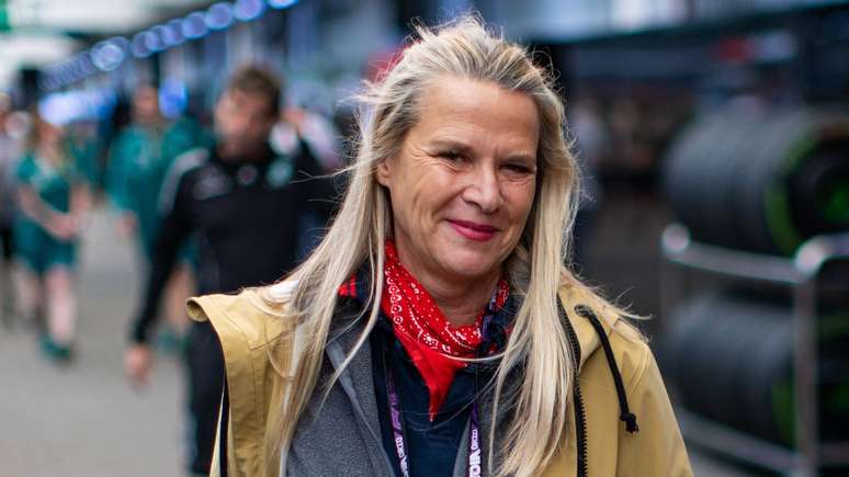 Mariana Becker no paddock da F1