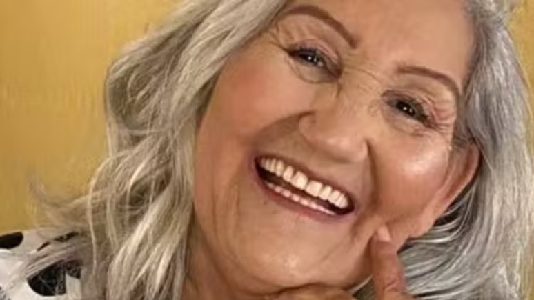 స్త్రీ హత్య / పునరుత్పత్తి ప్రయత్నంలో ముఖం 'వికృతీకరించబడిన' తర్వాత 13 రోజుల తర్వాత మరణించింది: సోషల్ నెట్‌వర్క్‌లు