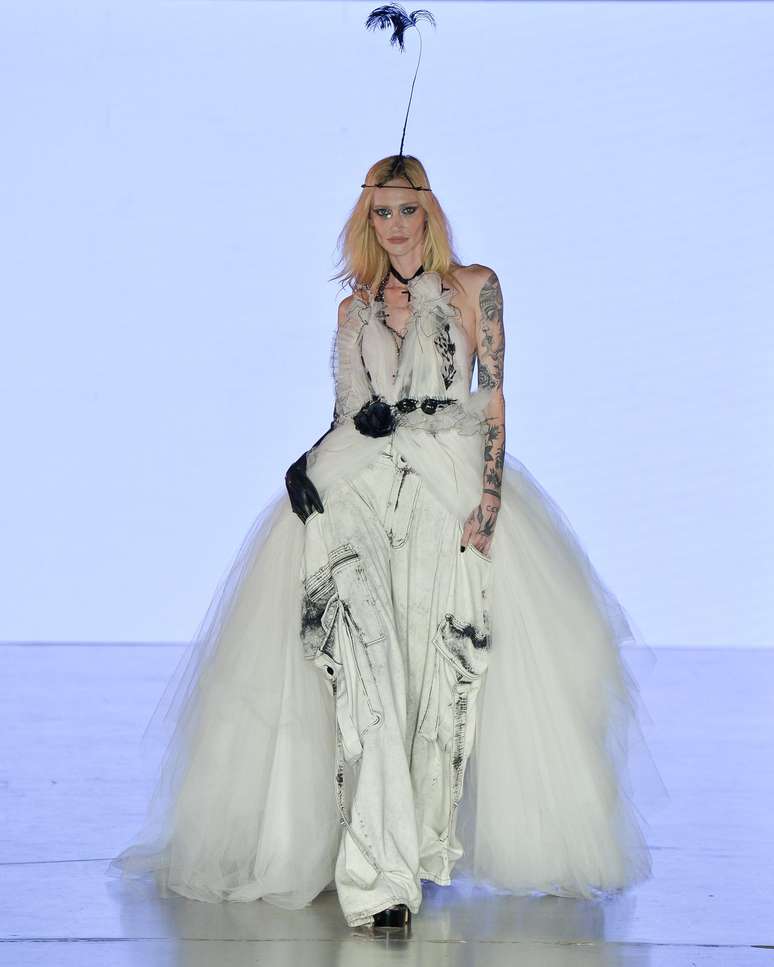 Das Haus por Rober Dognani e Felipe Fanaia