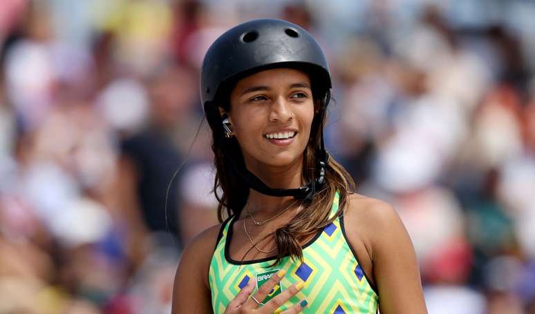 Rayssa Leal bombou sua fortuna em 2025: veja o quanto a atleta de apenas 17 anos faturou em competições no ano.