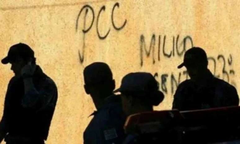 A proibição de roubos nas periferias teria chegado em 2 de dezembro. Segundo comunicado, PCC cansou de orientar, agora vai cobrar.