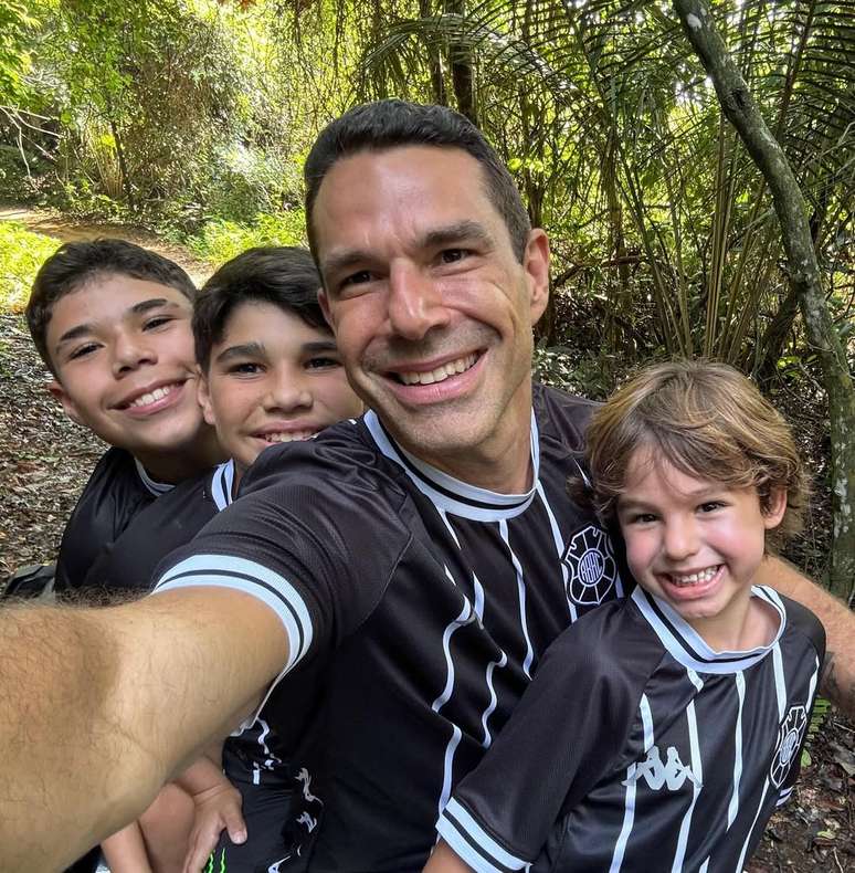 Marcus Buaiz e seus três filhos com Wanessa