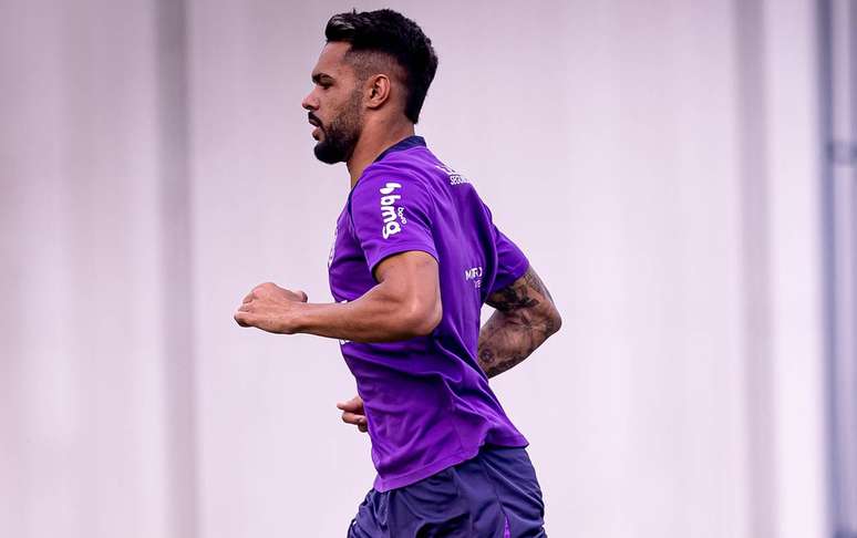 Raniele vira dúvida para o duelo contra o Cruzeiro –