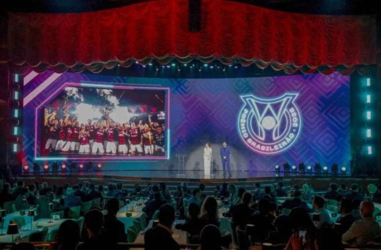 The team included four players from Flamengo, four from Cruzeiro, one from Vasco, one from Mirassol and one from Palmeiras.