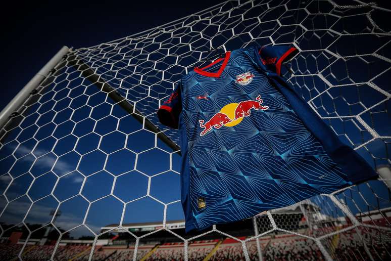 Uniforme do Red Bull Bragantino. 