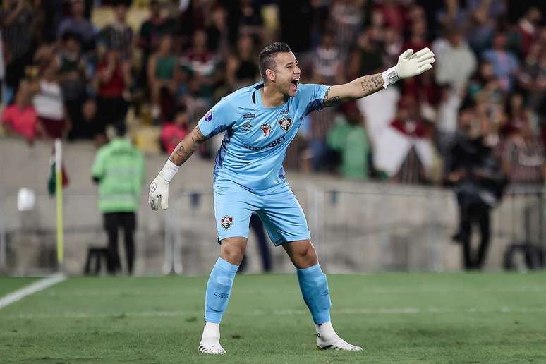 Fábio segue em alta nível pelo Fluminense –