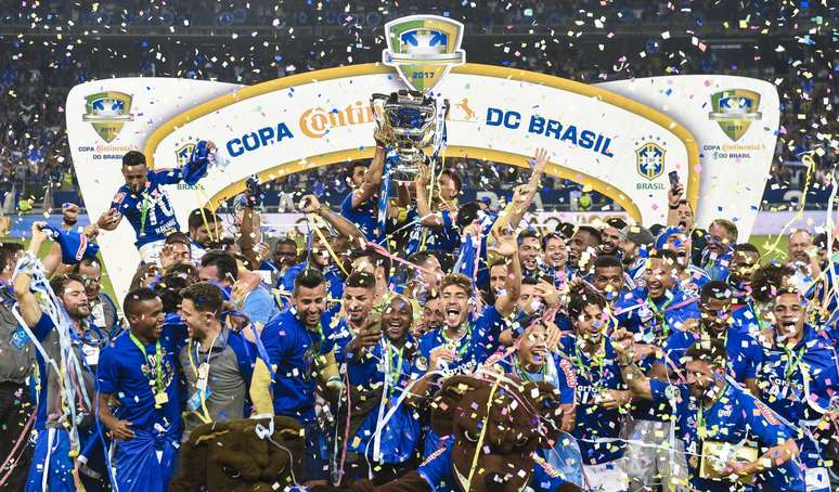 Sassá was champion of the 2017 Copa do Brasil with Cruzeiro 