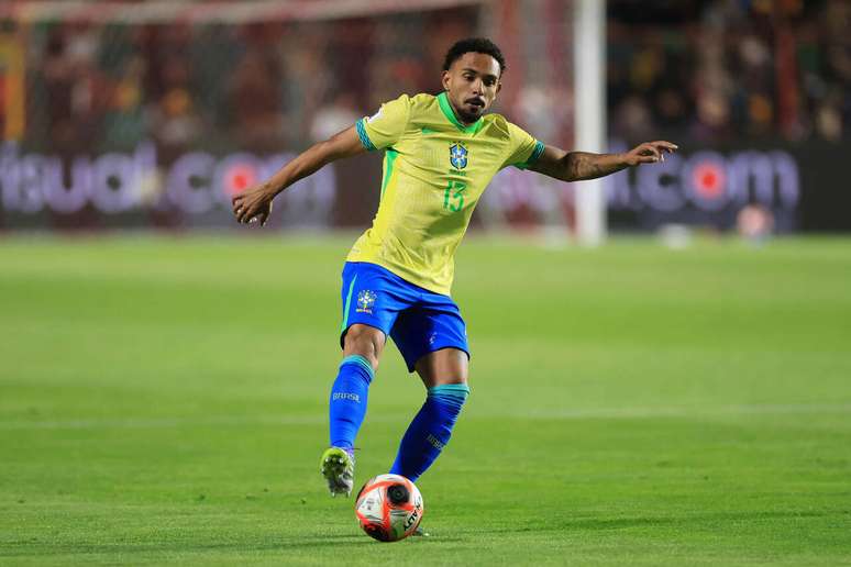 Vitinho gets his chance with the Brazilian team –