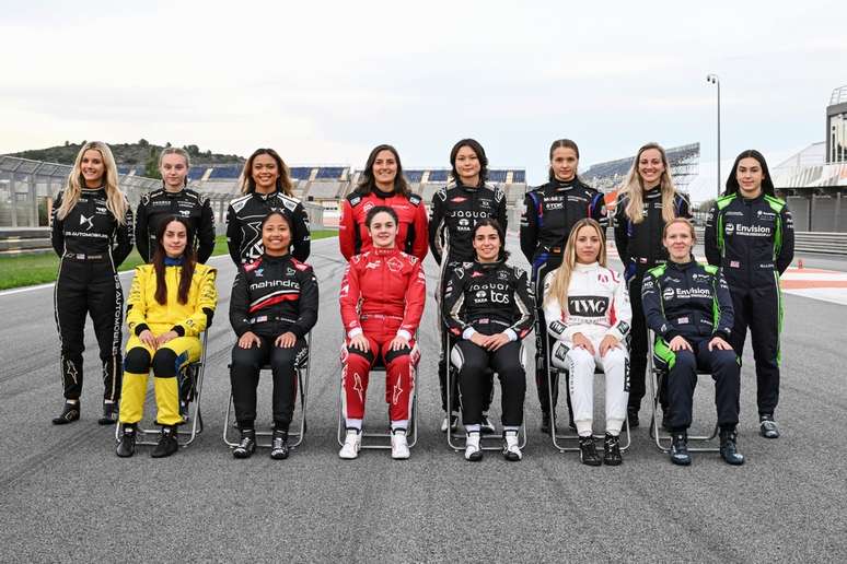 14 mulheres participaram do "Women's Test" em Valencia