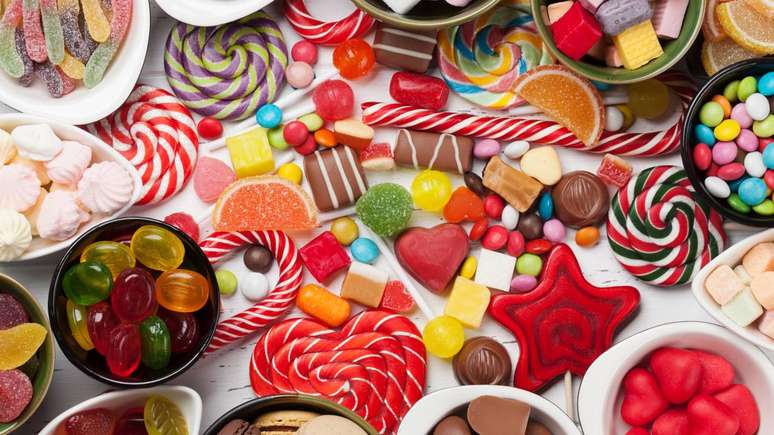 Al&eacute;m do aspecto religioso, a entrega de doces promove inclus&atilde;o social, uni&atilde;o comunit&aacute;ria e celebra&ccedil;&atilde;o da inf&acirc;ncia em diversas regi&otilde;es do Brasil &ndash; depositphotos.com / karandaev