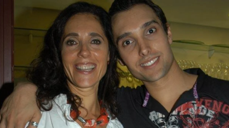 Bomba! Filho de Christiane Torloni e Dennis Carvalho é acusado de extorsão / Reprodução