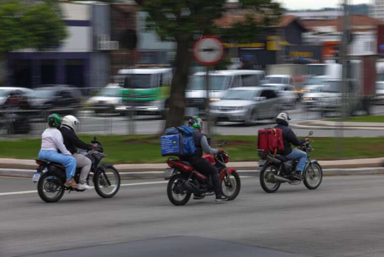 Empresas de transporte de passageiros por motocicletas adiam estreia em São Paulo