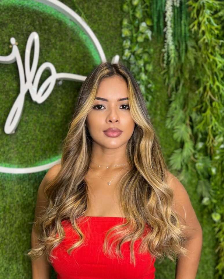 Maria Katiane Gomes da Silva morreu após cair do 10º andar.