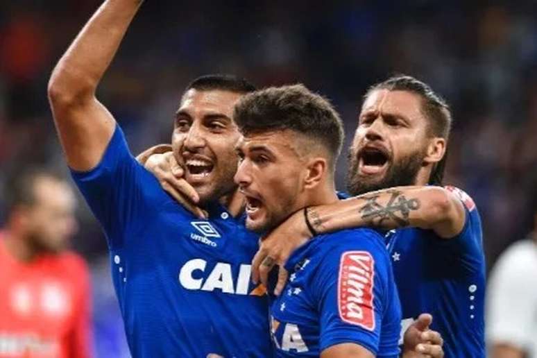 Cruzeiro eliminou o Corinthians na Copa do Brasil de 2016 –