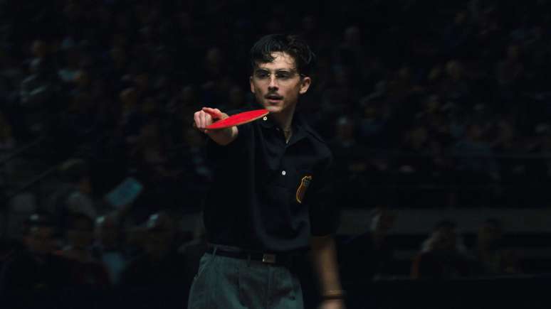 Timothée Chalamet como Marty Mauser no filme Marty Supreme